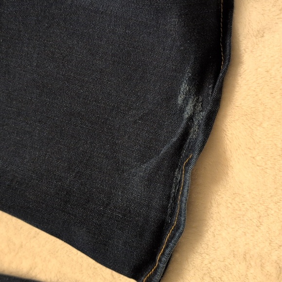 Rock & Republic Kassandra 8S short Blue Jeans and gold accents - Picture 11 of 15